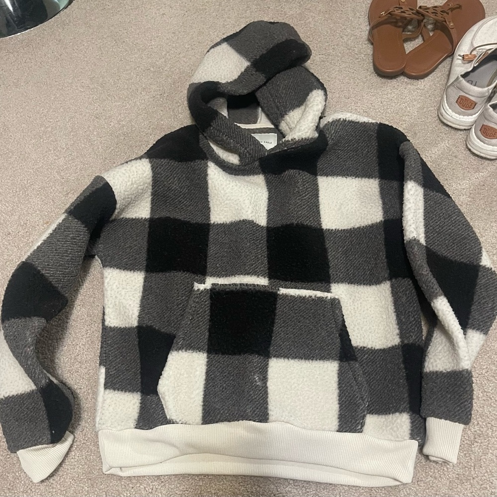 American Eagle Outfitters Black and White Plaid Sweater